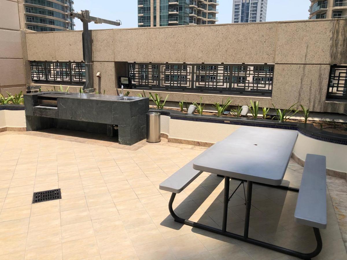 Ultimate Stay / 4 Beds / Burj Khalifa View ドバイ エクステリア 写真