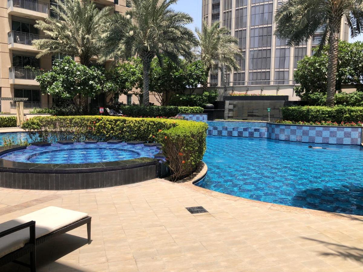 Ultimate Stay / 4 Beds / Burj Khalifa View ドバイ エクステリア 写真